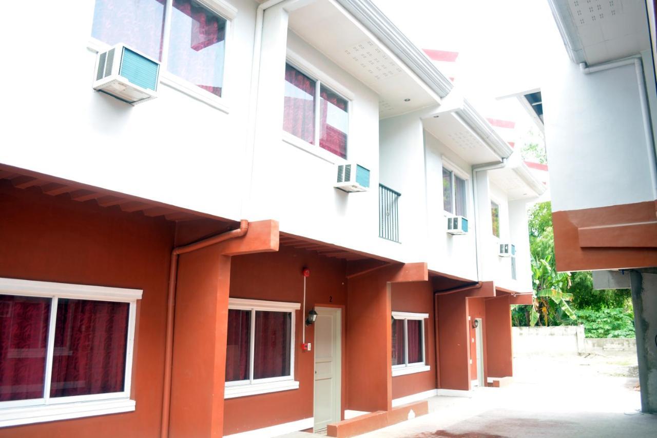 Ashley And Bill'S Suites 'N Garden Hotel And Vacation Homes Carcar Buitenkant foto