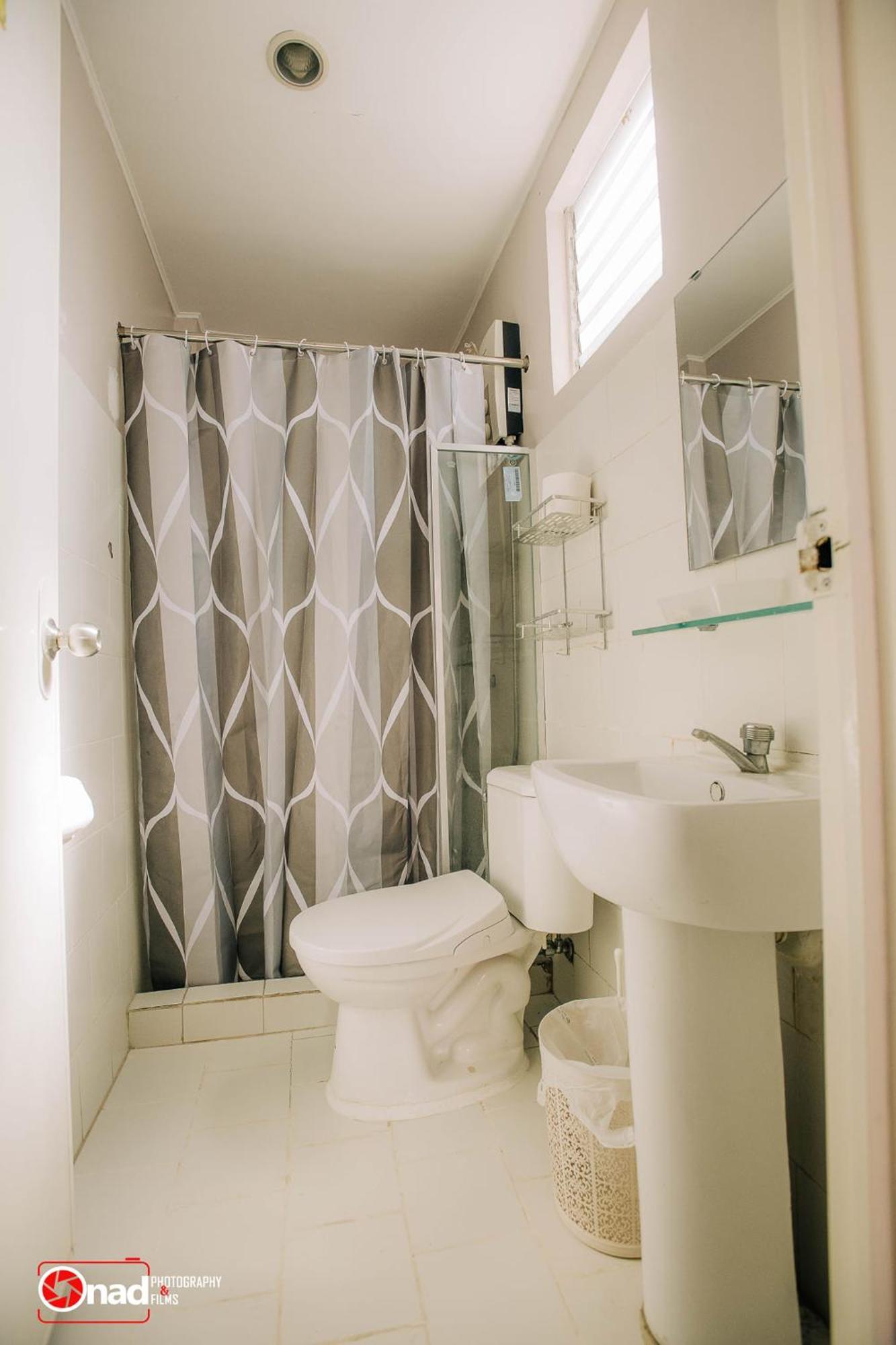 Ashley And Bill'S Suites 'N Garden Hotel And Vacation Homes Carcar Buitenkant foto