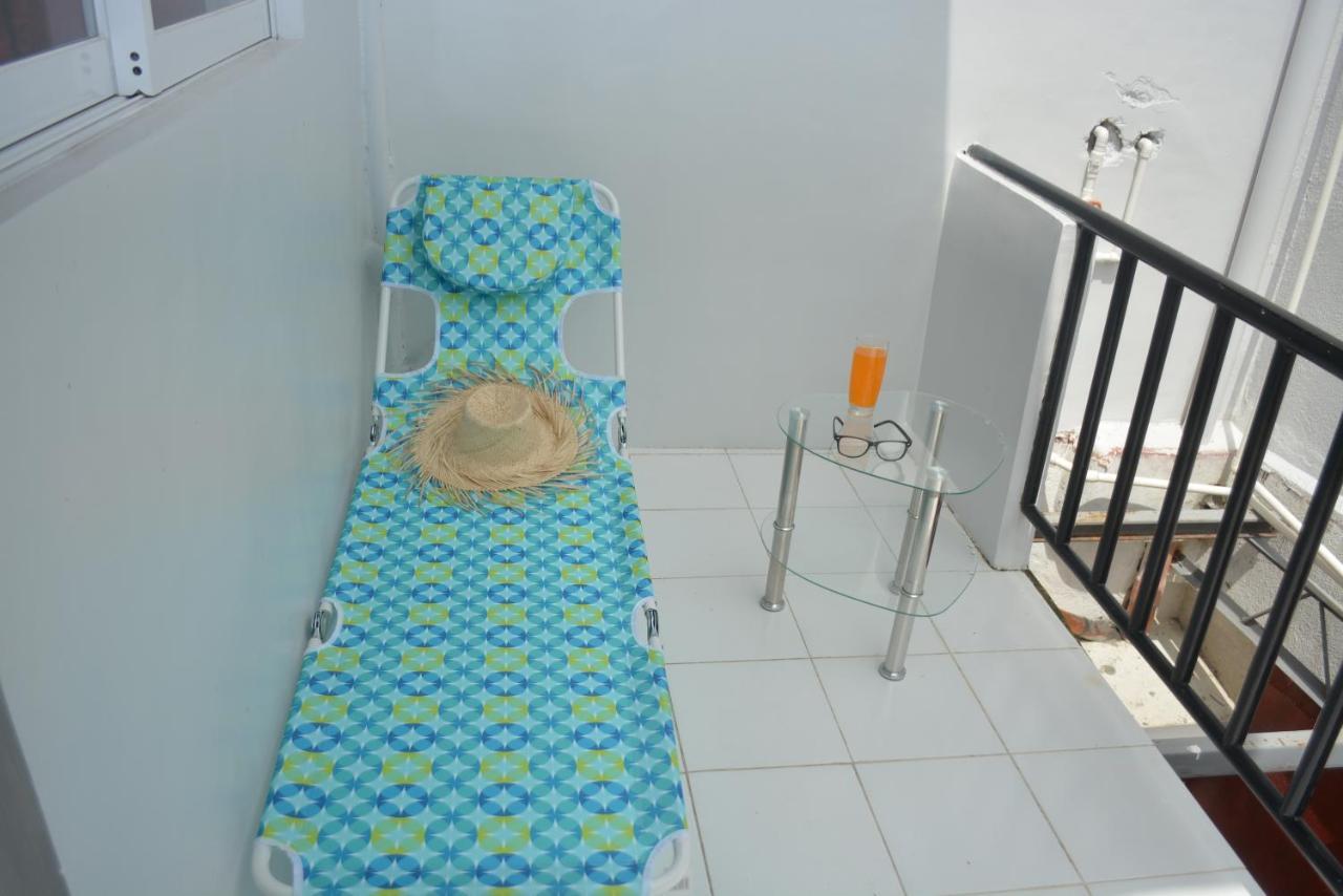 Ashley And Bill'S Suites 'N Garden Hotel And Vacation Homes Carcar Buitenkant foto